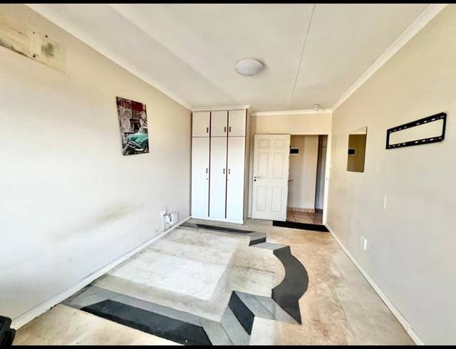 3 BEDROOM HOUSE FOR SALE IN LINCOLN MEADE